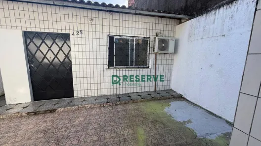 Casa com 2 Quartos para alugar, 180m² no Messejana, Fortaleza