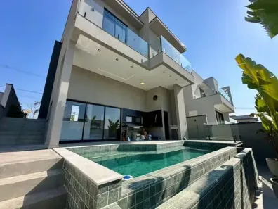 Sobrado com 3 Quartos à venda, 212m² no Cézar de Souza, Mogi das Cruzes