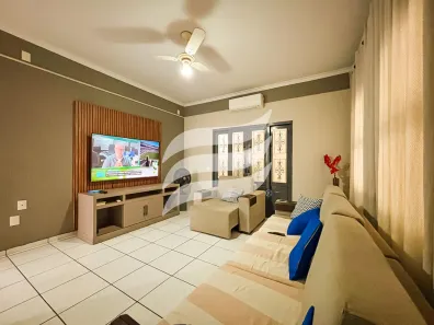 Casa com 3 Quartos à venda, 174m² no Ipanema, Araçatuba