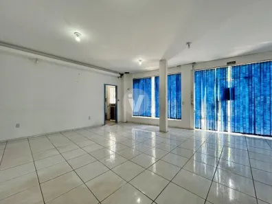 Ponto Comercial com 11 Quartos para alugar, 290m² no Km 3, Santa Maria