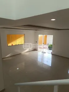 Casa de Condomínio com 4 Quartos para venda ou aluguel, 250m² no Vargem Pequena, Rio de Janeiro