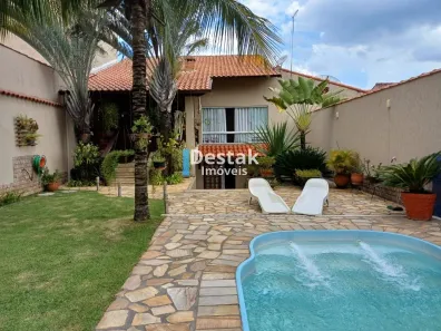 Casa com 3 Quartos à venda, 328m² no Jardim Belvedere, Volta Redonda