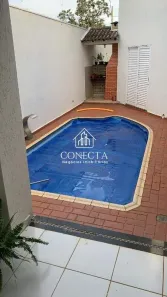 Sobrado com 3 Quartos à venda, 272m² no Jardim Inconfidência, Uberlândia