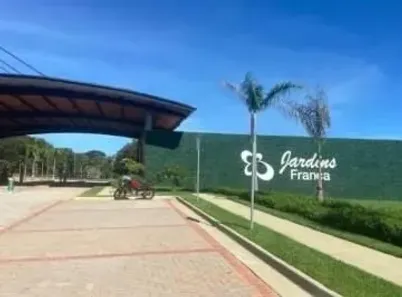 Lote/Terreno à venda, 409m² no Jardins França, Goiânia