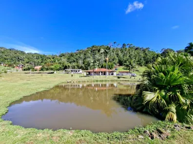 Fazenda/Sítio com 2 Quartos à venda, 7944m² no Centro, Juquitiba