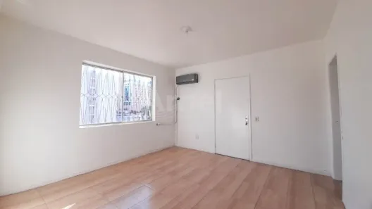 Apartamento com 2 Quartos para alugar, 105m² no Centro, Passo Fundo