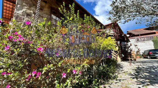 Casa com 4 Quartos à venda, 269m² no Cascatinha, Nova Friburgo