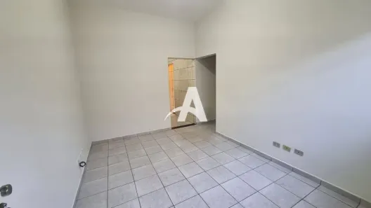 Casa com 3 Quartos para alugar, 90m² no Tibery, Uberlândia