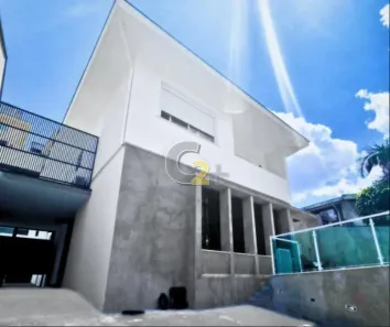 Casa com 7 Quartos à venda, 300m² no Jardim das Bandeiras, São Paulo