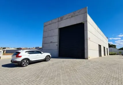 Galpão/Depósito/Armazém à venda, 200m² no Cará-cará, Ponta Grossa