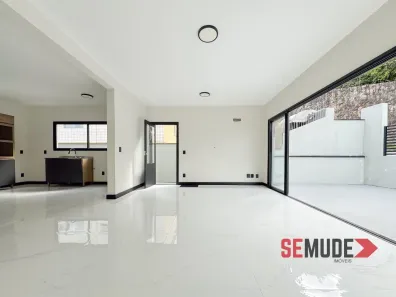Casa com 3 Quartos à venda, 180m² no Trindade, Florianópolis