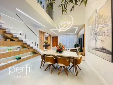 Sobrado com 3 Quartos à venda, 179m² no Floresta, Joinville