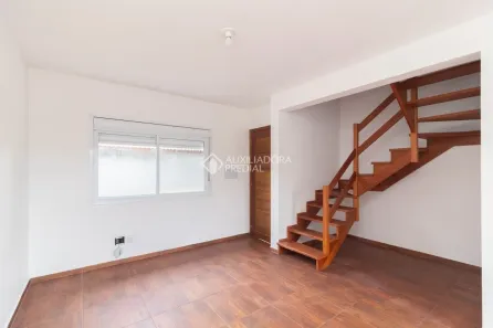 Casa de Condomínio com 2 Quartos para alugar, 70m² no Ponta Grossa, Porto Alegre