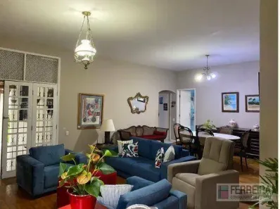 Casa com 5 Quartos para alugar, 378m² no Pituba, Salvador
