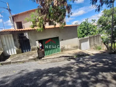 Casa com 2 Quartos à venda, 400m² no Vila Cristina, Betim