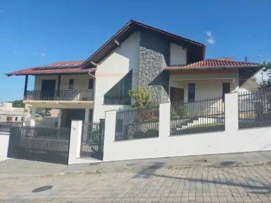 Casa com 4 Quartos à venda, 398m² no Velha, Blumenau