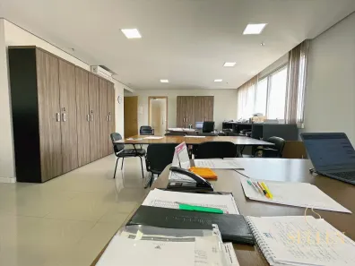 Sala Comercial à venda, 66m² no Menino Deus, Porto Alegre