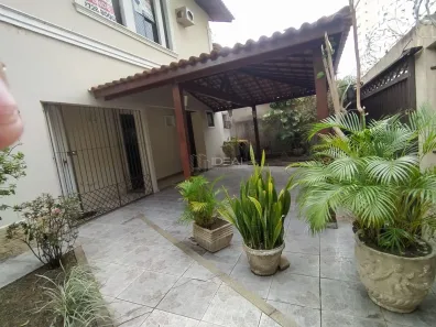 Casa com 4 Quartos à venda, 198m² no Centro, Campos dos Goytacazes
