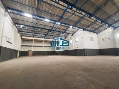 Galpão/Depósito/Armazém para alugar, 840m² no Serraria, Diadema