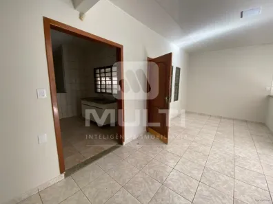 Casa com 3 Quartos à venda, 229m² no Segismundo Pereira, Uberlândia