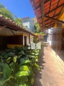 Casa com 5 Quartos para alugar, 400m² no Praia da Costa, Vila Velha