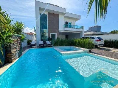 Sobrado com 3 Quartos à venda, 200m² no Salinas, Balneário Barra do Sul
