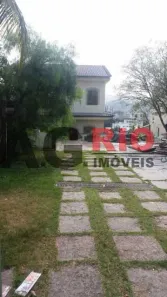 Casa de Condomínio com 2 Quartos à venda, 158m² no Taquara, Rio de Janeiro
