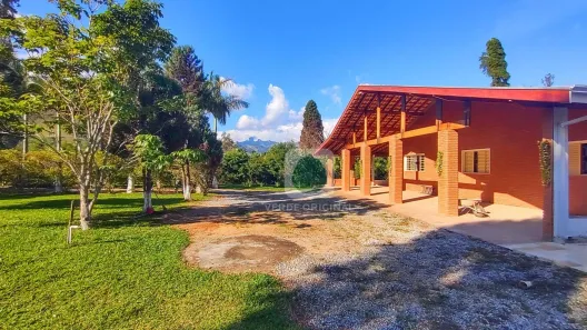 Fazenda/Sítio com 4 Quartos à venda, 4000m² no Sítio, São Bento do Sapucaí