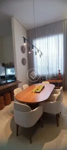 Casa de Condomínio com 3 Quartos à venda, 203m² no Laranjeiras, Uberlândia