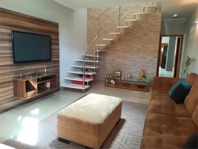 Sobrado com 3 Quartos à venda, 186m² no Água Fria, São Paulo