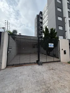 Casa com 3 Quartos para alugar, 180m² no Vila Marumby, Maringá
