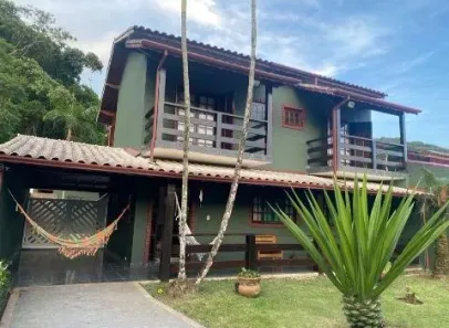 Sobrado com 4 Quartos à venda, 268m² no Verde Mar, Caraguatatuba