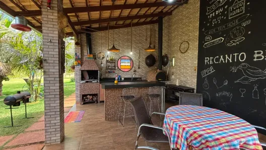Fazenda/Sítio com 3 Quartos à venda, 2007m² no Centro, Santo Antônio de Goiás