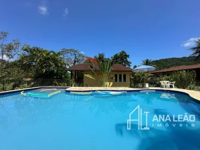 Casa de Condomínio com 8 Quartos à venda, 480m² no Corujas, Guapimirim