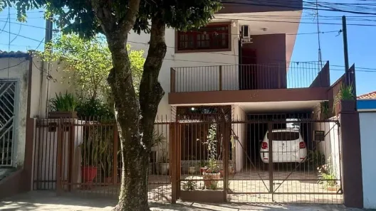 Sobrado com 5 Quartos à venda, 242m² no Jardim Pacaembu, Jundiaí
