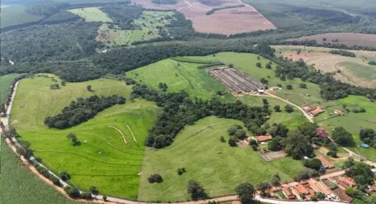 Fazenda/Sítio com 3 Quartos à venda, 100m² no Área Rural de Itapetininga, Itapetininga