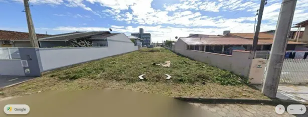 Lote/Terreno à venda, 690m² no Centro, Navegantes