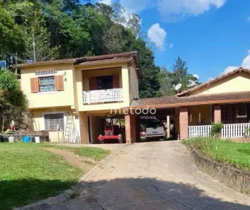 Fazenda/Sítio com 3 Quartos à venda, 1600m² no Nogueira, Guararema