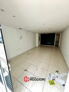 Sala Comercial à venda, 35m² no Centro, Balneário Camboriú