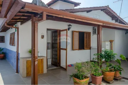 Casa com 4 Quartos à venda, 230m² no Zabumba, Ilhabela