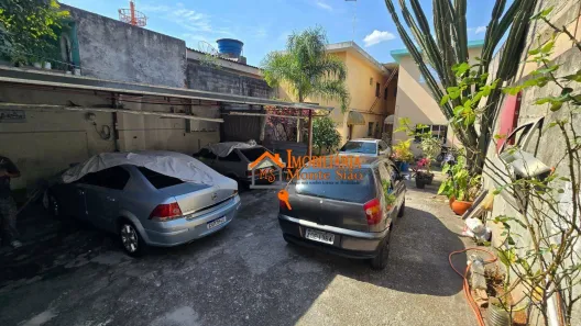 Sobrado com 5 Quartos à venda, 250m² no Jardim Adriana, Guarulhos