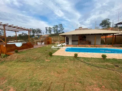 Fazenda/Sítio com 3 Quartos à venda, 1000m² no Centro, Itatiaiuçu