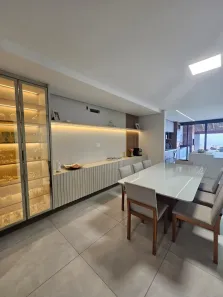 Casa com 4 Quartos à venda, 195m² no Dona Zulmira, Uberlândia