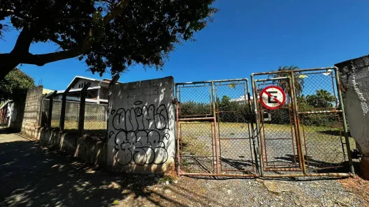 à venda, 695m² no Anhangabaú, Jundiaí