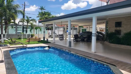 Casa de Condomínio com 4 Quartos à venda, 300m² no Ponta Negra, Manaus