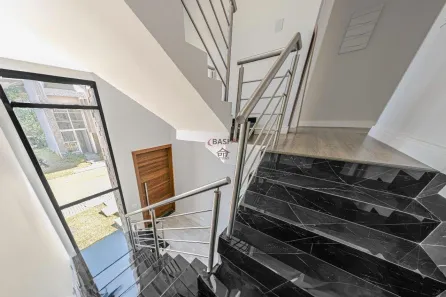 Casa de Condomínio com 3 Quartos à venda, 166m² no Pilarzinho, Curitiba