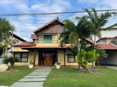 Casa de Condomínio com 4 Quartos à venda, 240m² no Portinho, Cabo Frio