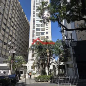 Apartamento com 2 Quartos para alugar, 50m² no Centro, Curitiba