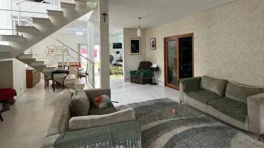 Casa de Condomínio com 3 Quartos para venda ou aluguel, 240m² no Loteamento Villa Branca, Jacareí
