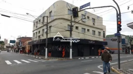 Sala Comercial para alugar, 237m² no Centro, Jacareí